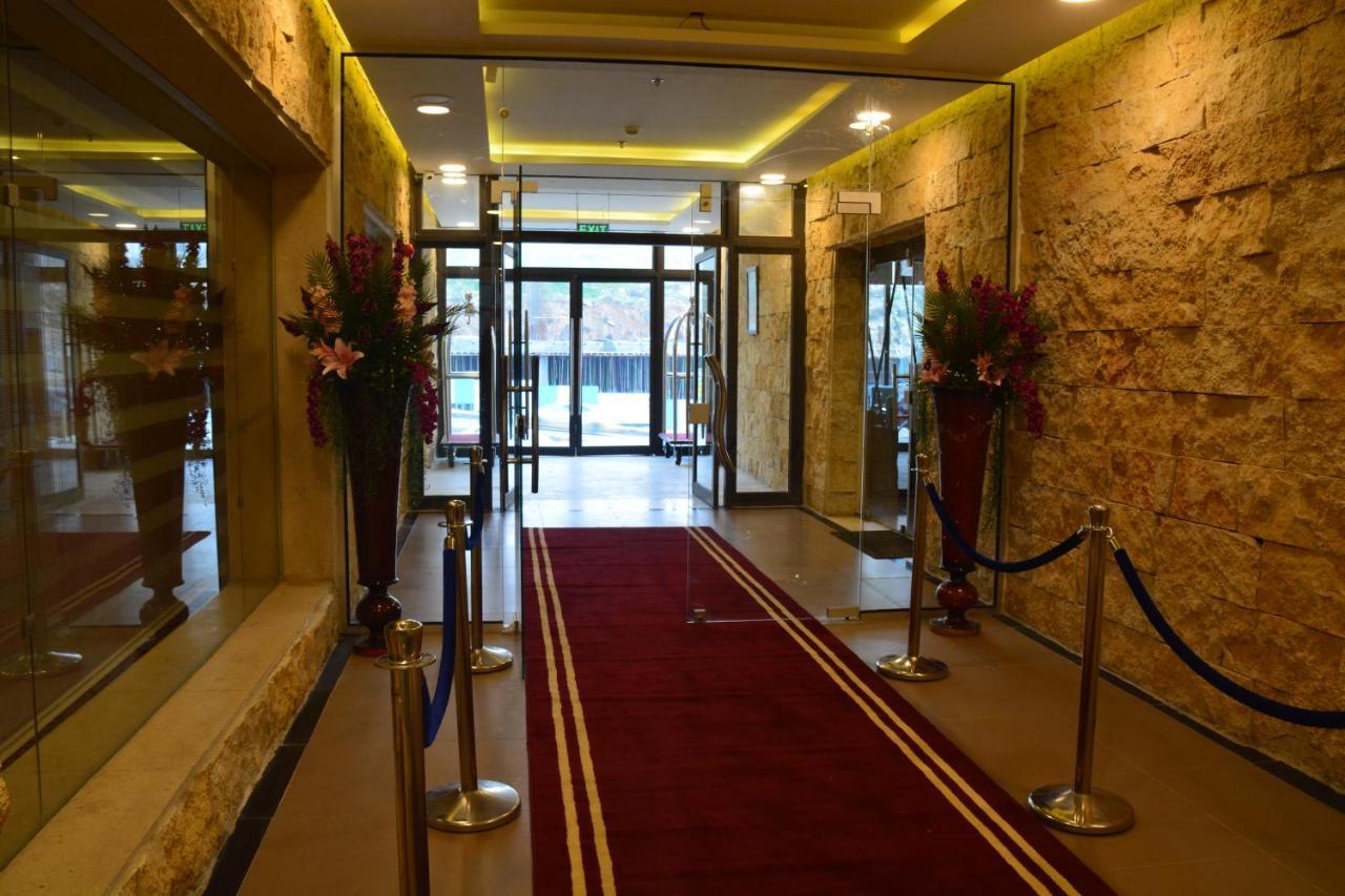 Saray Hotel Amman Exterior photo
